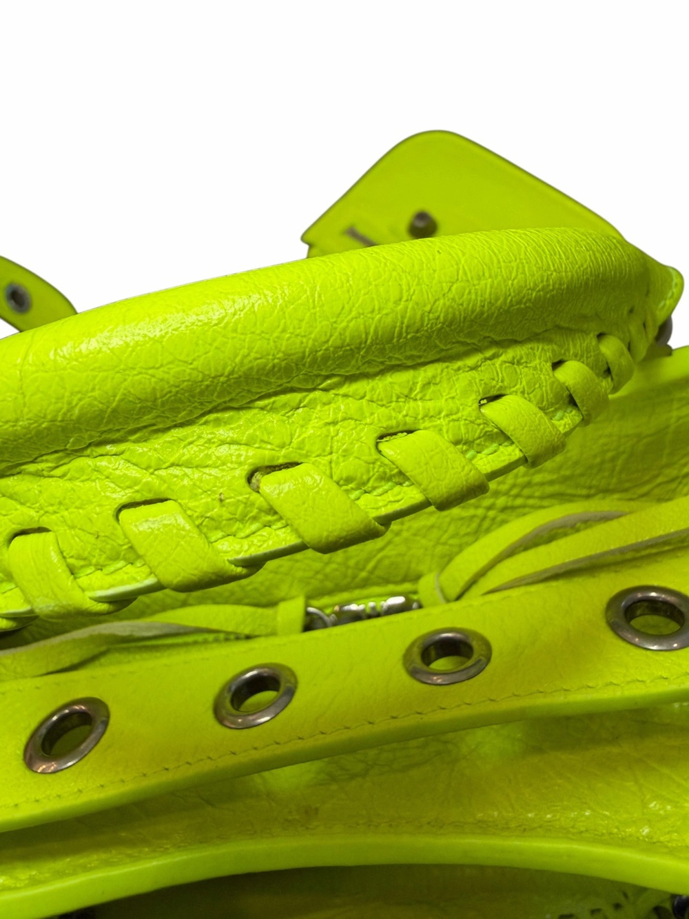 🎉 SOLD 🎉  BALENCIAGA Neo Cagole City XS – Fluo Neon Yellow Heart Rare - Picture 10 of 16